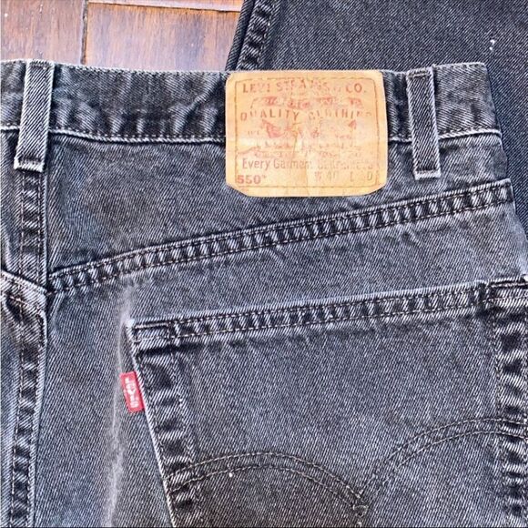 Vintage Levi’s 550 Jeans  - Picture 5 of 5